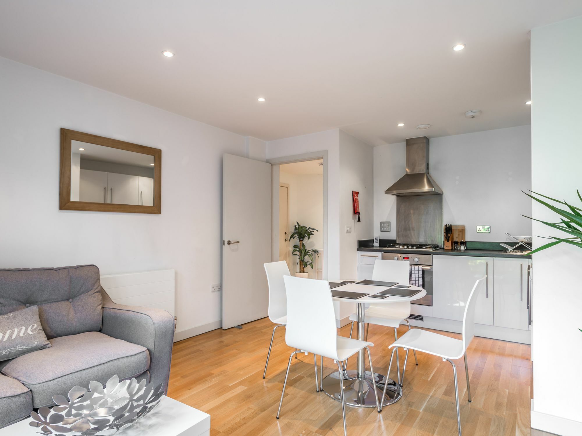 City Center Apartment Bedford Eksteriør bilde