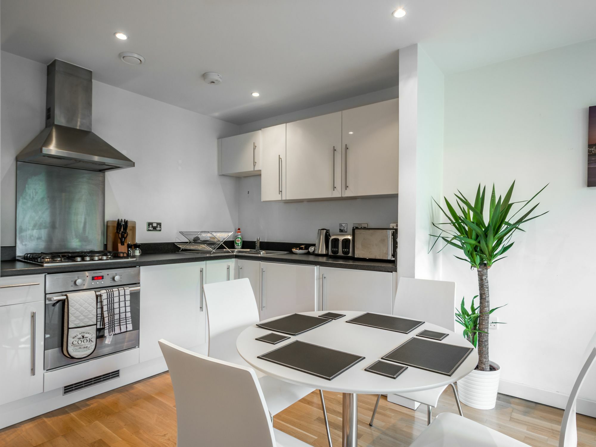 City Center Apartment Bedford Eksteriør bilde